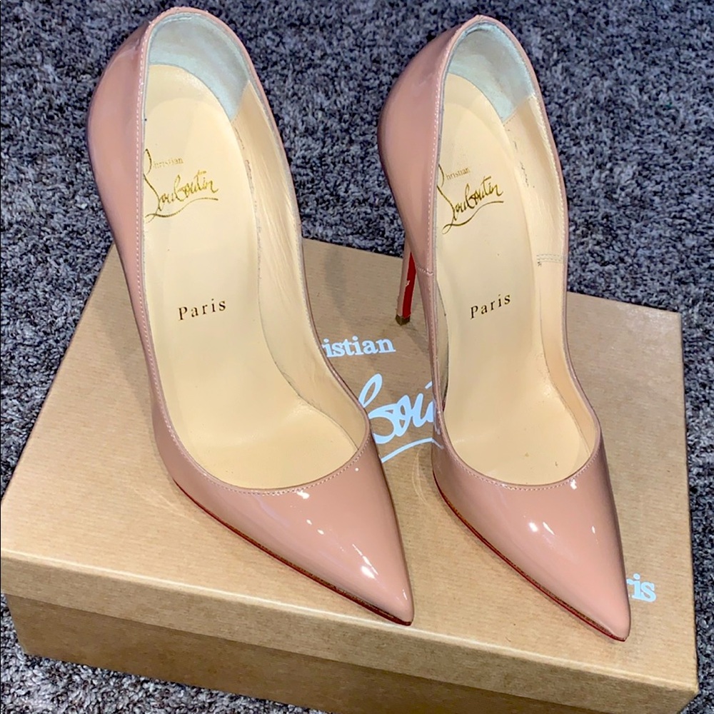 Christian Louboutin nude So Kate 36.5